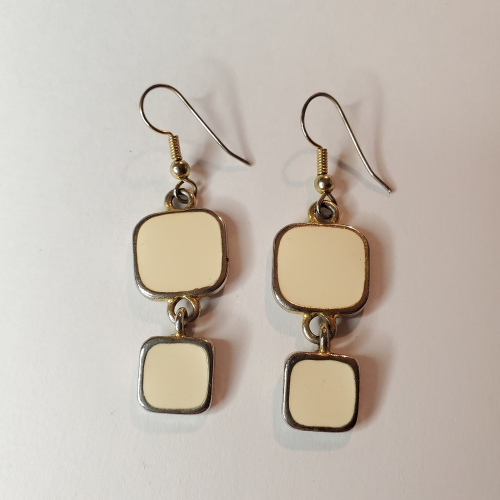Vintage Painted Metal Dangling Earrings EUC